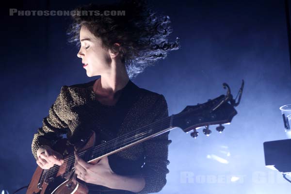 ST VINCENT - 2011-11-30 - PARIS - Cafe de la Danse - 